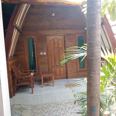 Mirna Homestay 길리 아이르 외부 사진