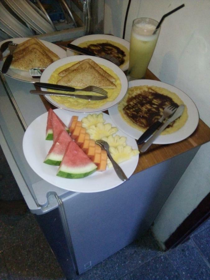 Mirna Homestay 길리 아이르 외부 사진