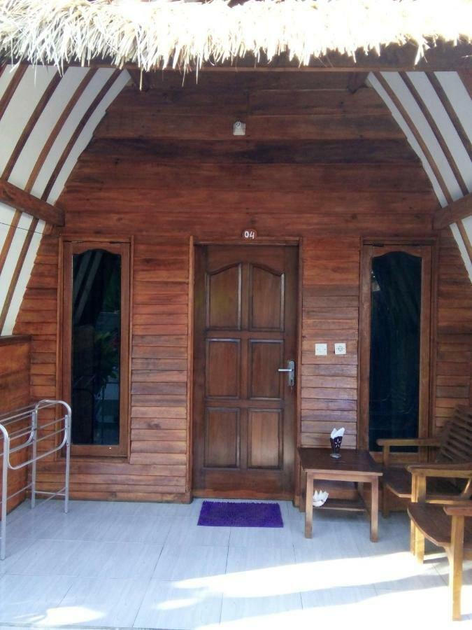 Mirna Homestay 길리 아이르 외부 사진